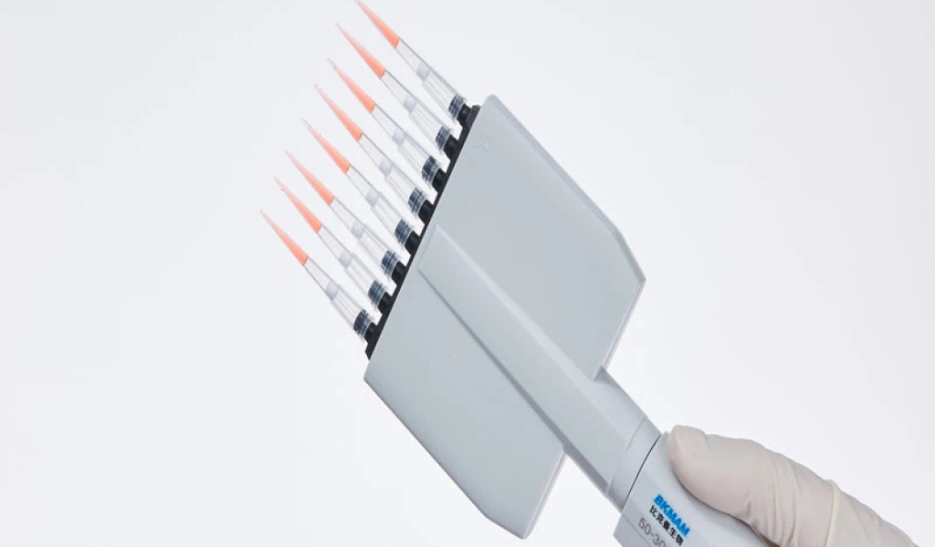 8 channel pipette